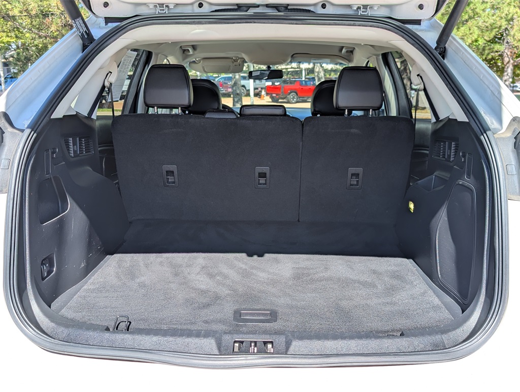 2016 Ford Edge Titanium photo 16