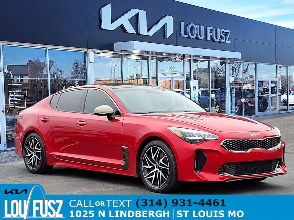 2022 Kia Stinger GT-Line's photo