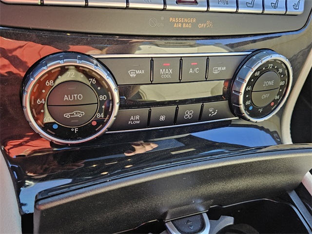 2017 Mercedes Benz SL 550 photo 20