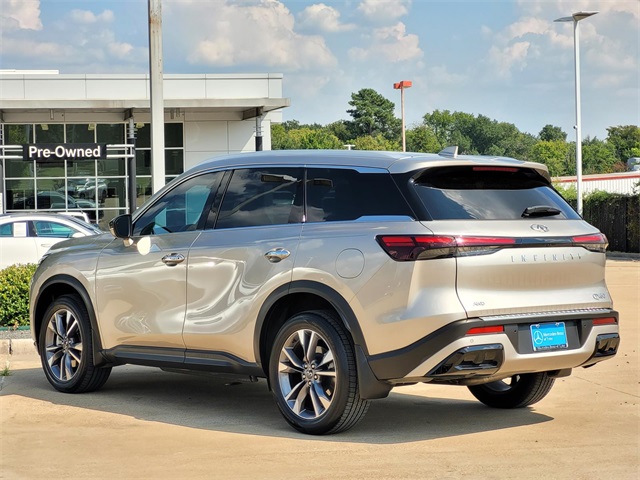 2023 Infiniti QX60 Luxe photo 2