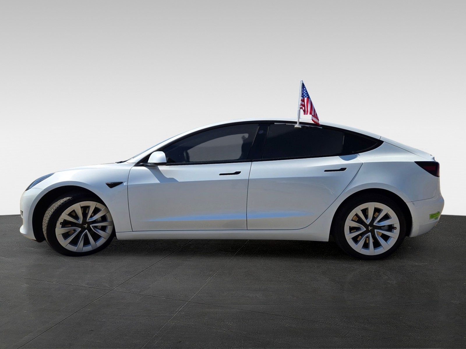 2023 Tesla Model 3 photo 7