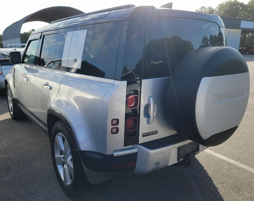 2020 Land Rover Defender 110 photo 2