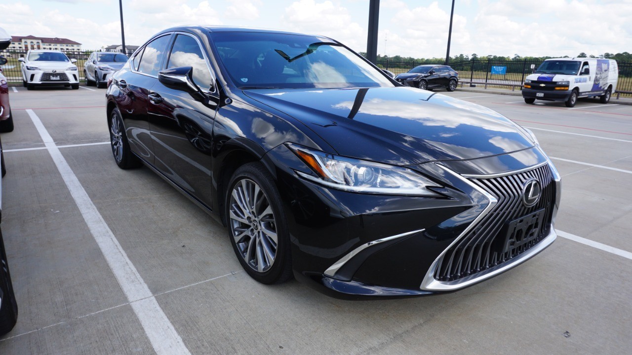 2021 Lexus ES 350 photo 2