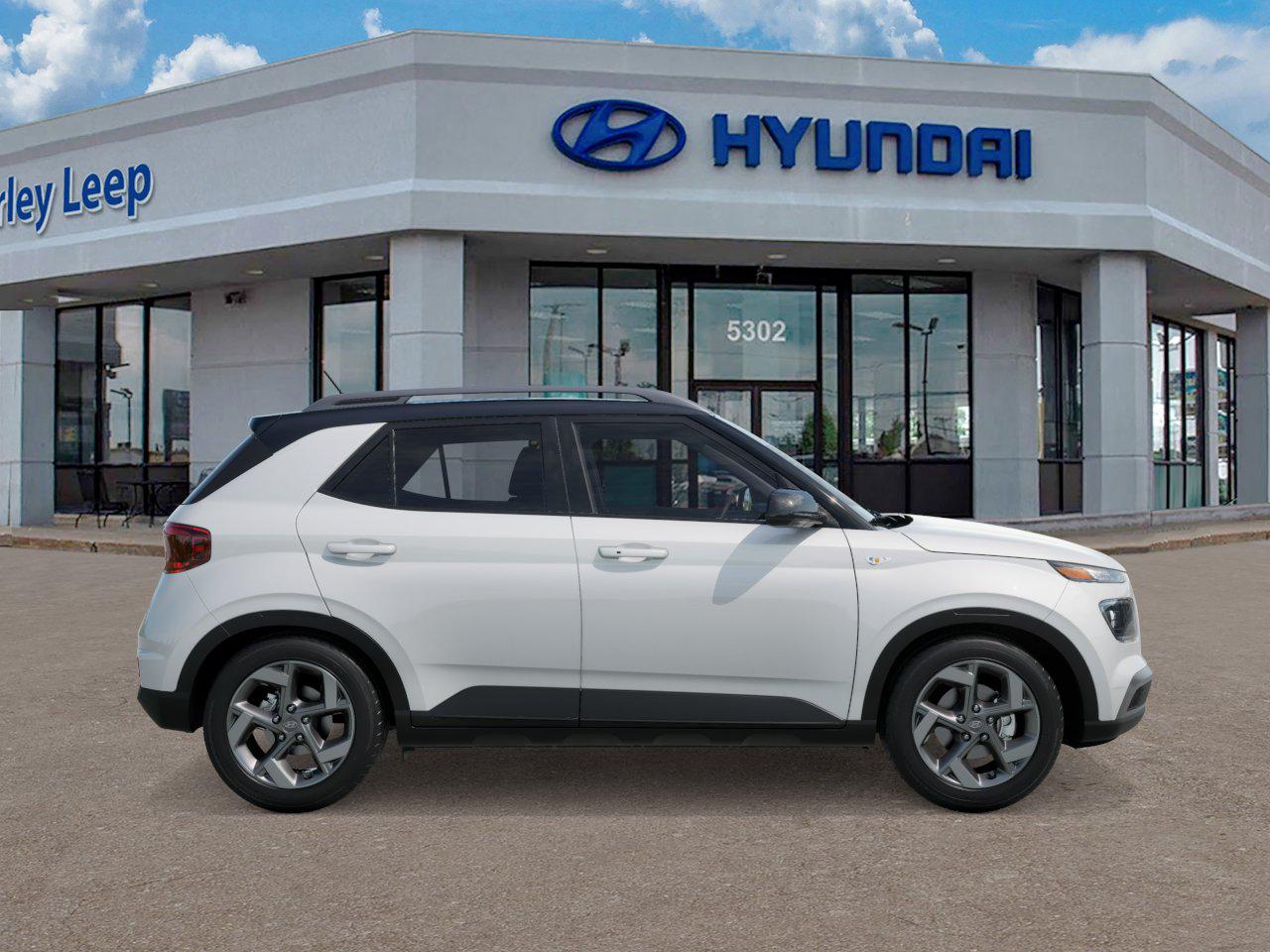 2025 Hyundai Venue Limited photo 2