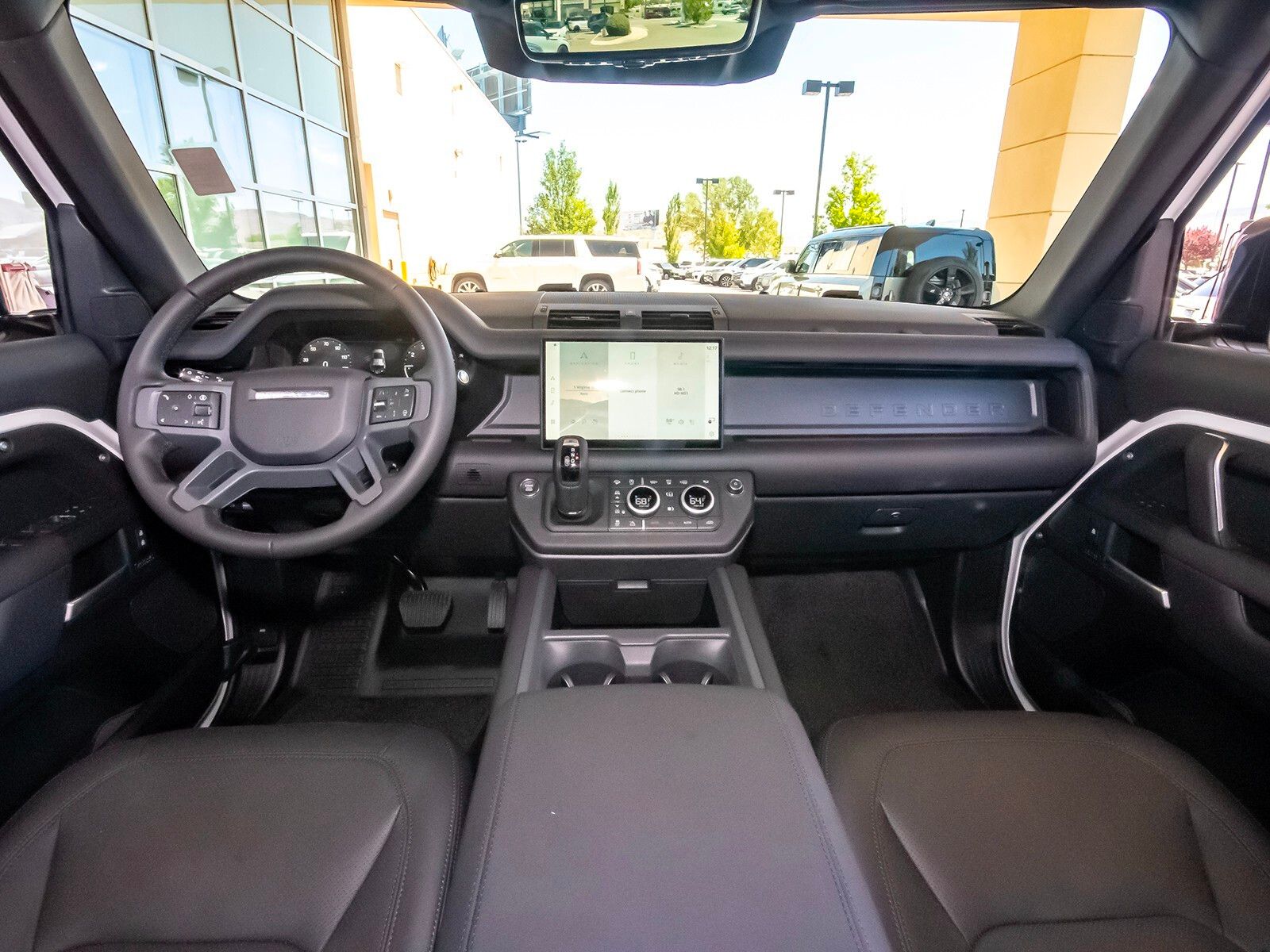 2025 Land Rover Defender 110 X-Dynamic SE photo 35