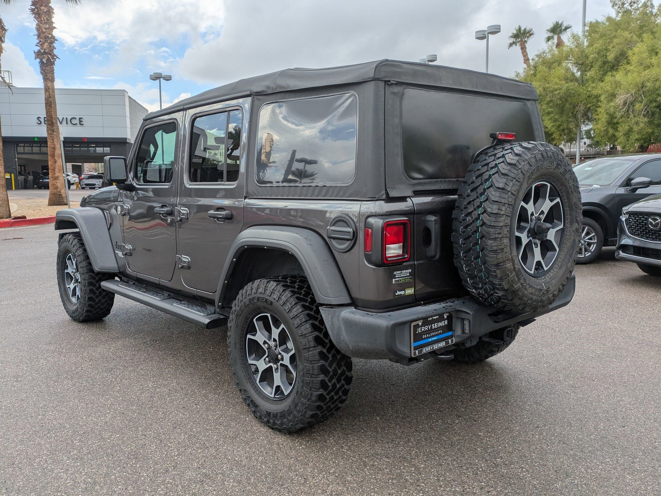 2021 Jeep Wrangler Unlimited Sport photo 3