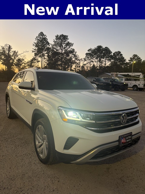 2022 Volkswagen Atlas Cross Sport SE w/Tech's photo