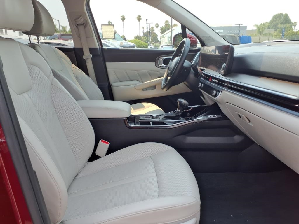 2024 Kia Sorento SX photo 10