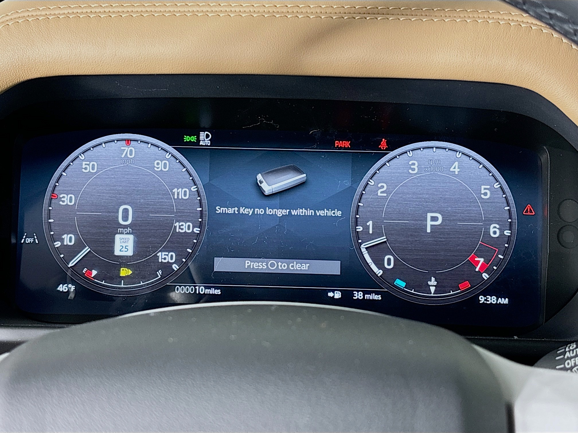 2025 Land Rover Defender 130 X-Dynamic SE photo 12