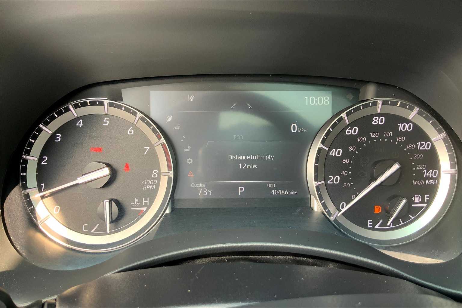 2021 Toyota Highlander XLE photo 25