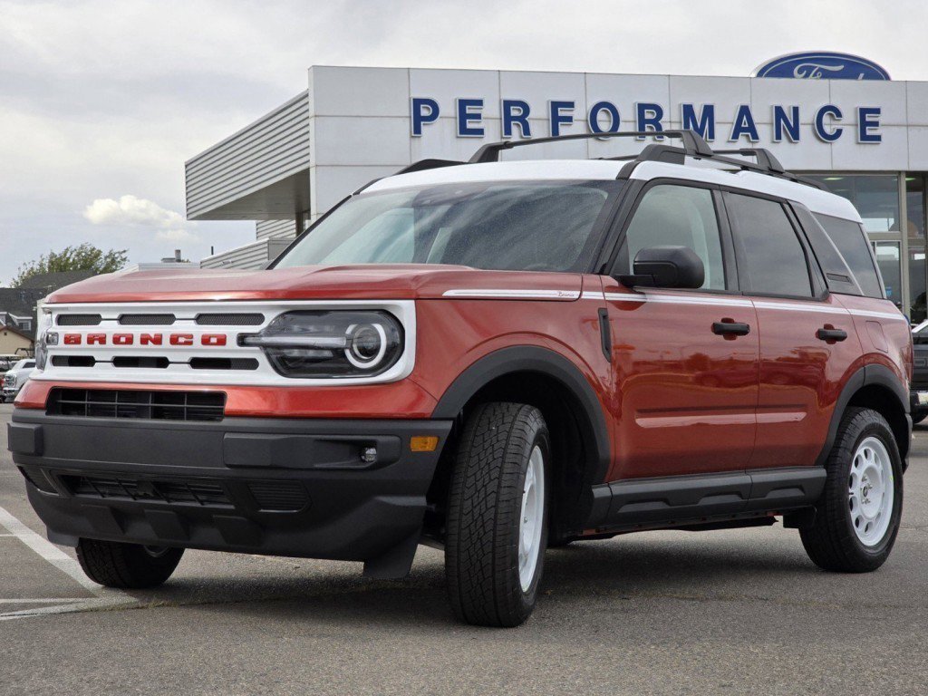 2024 Ford Bronco Sport Heritage photo 2