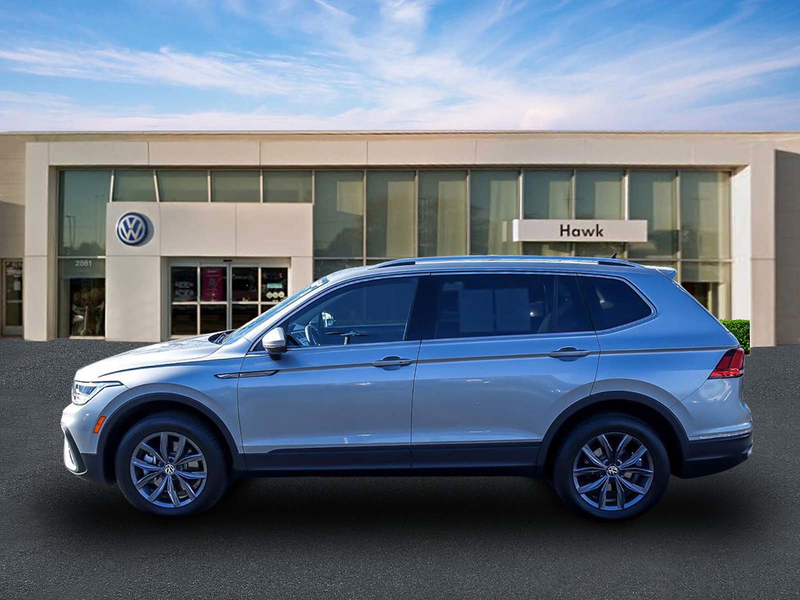 2022 VOLKSWAGEN TIGUAN - Image 3