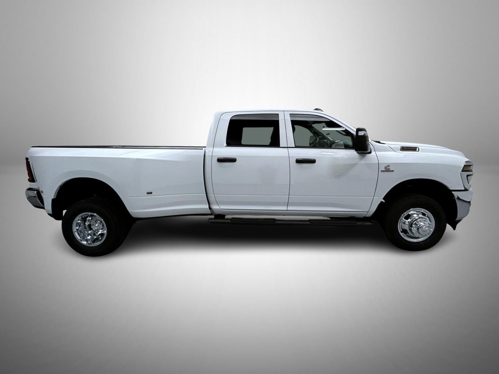 2026 Ram 3500 Tradesman photo 4