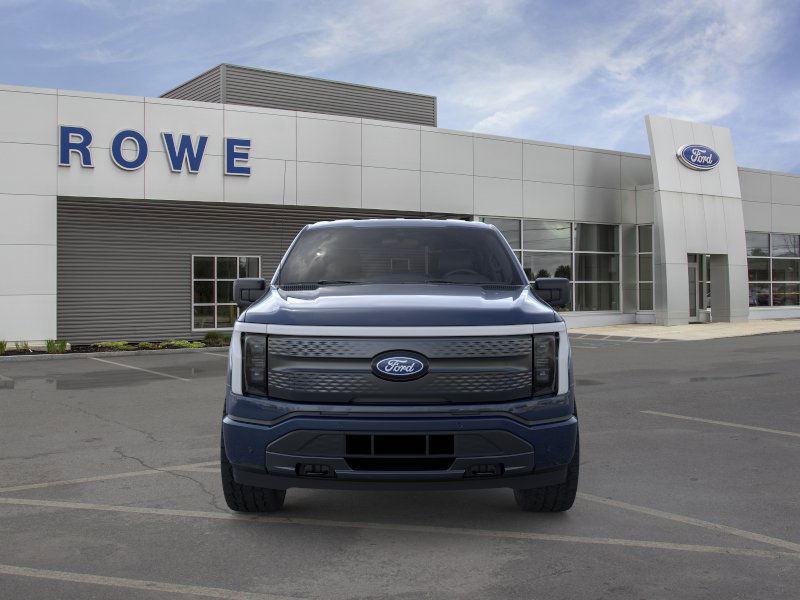 2025 Ford F-150 Lightning photo 2