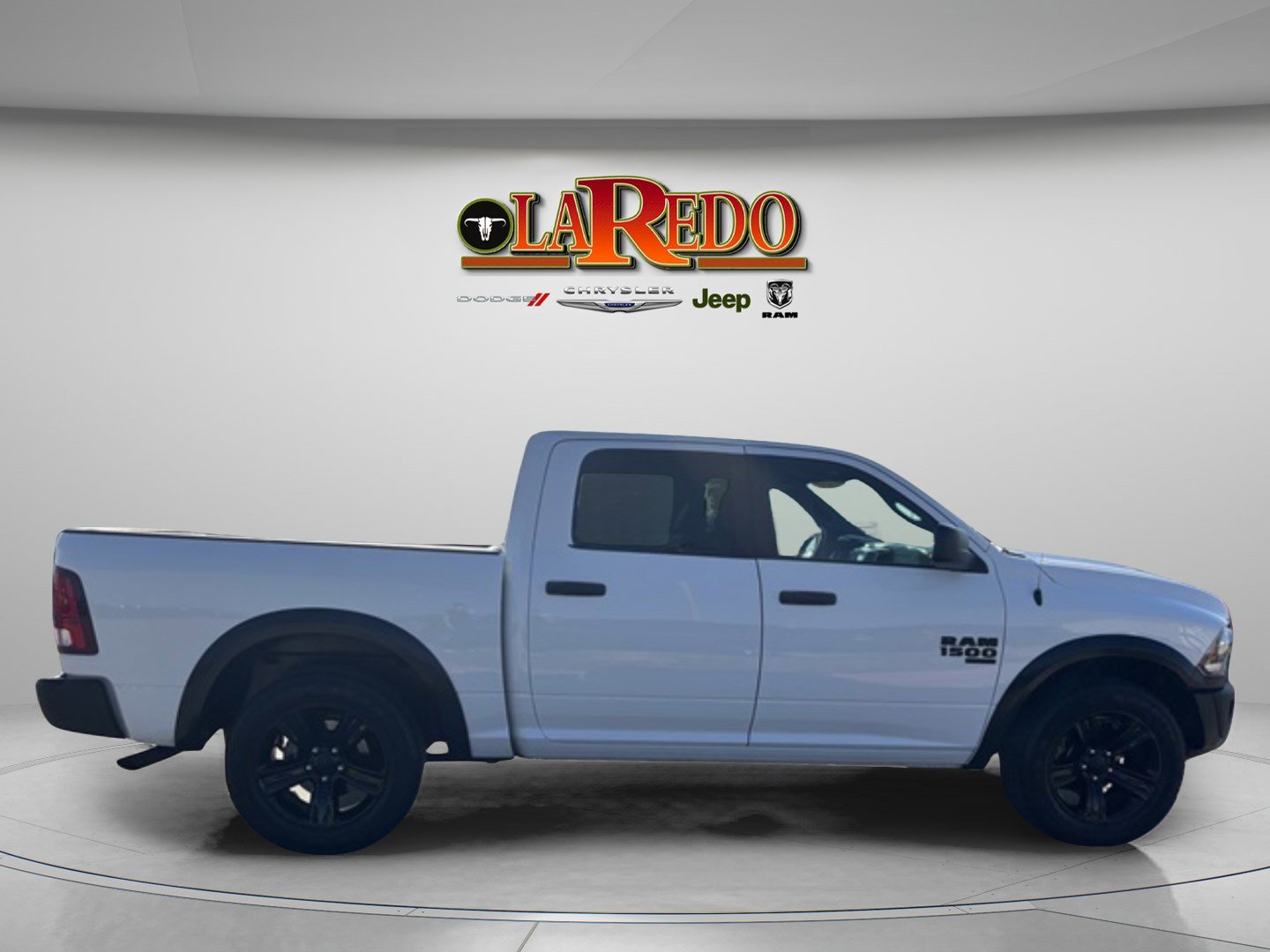 2024 Ram 1500 SLT Warlock photo 8