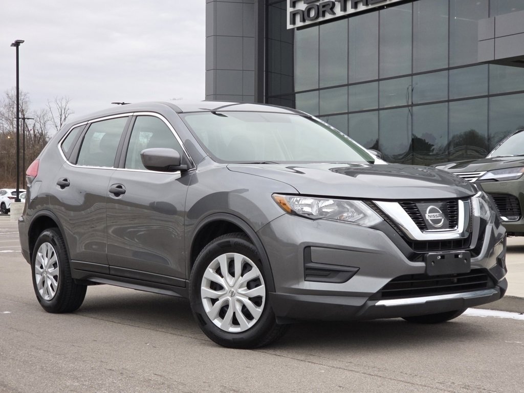 Used 2017 Nissan Rogue S with VIN 5N1AT2MT9HC889219 for sale in Fort Wright, KY