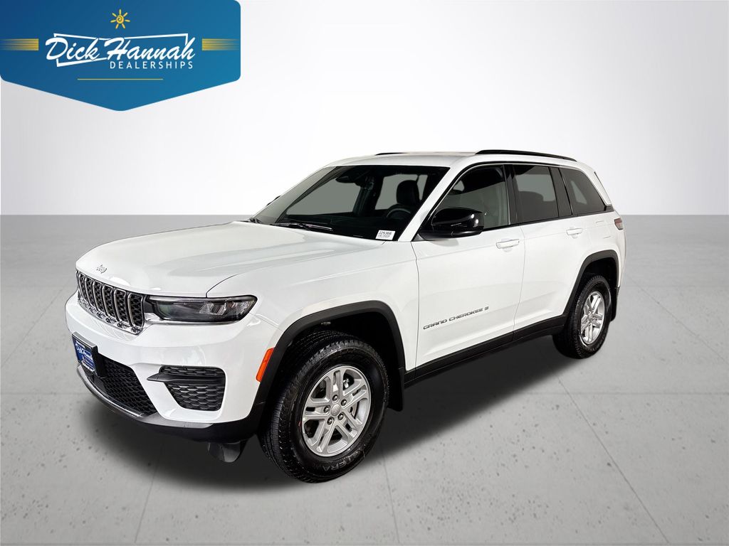 2025 Jeep Grand Cherokee Laredo's photo