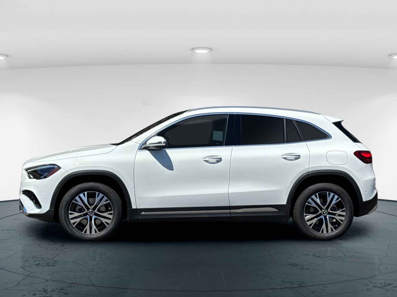 2026 Mercedes Benz GLA 250 photo 3