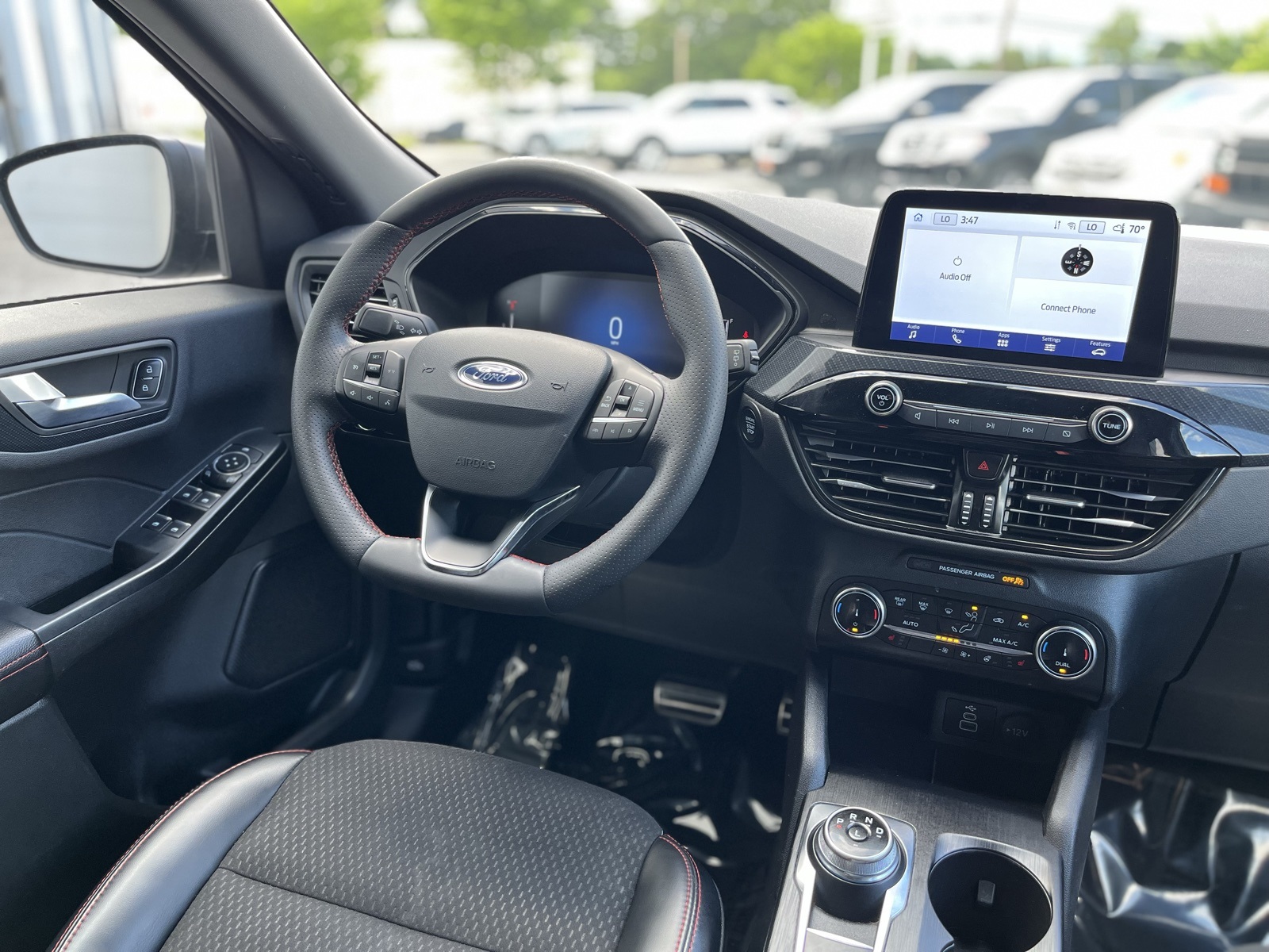 2024 Ford Escape ST-Line photo 12