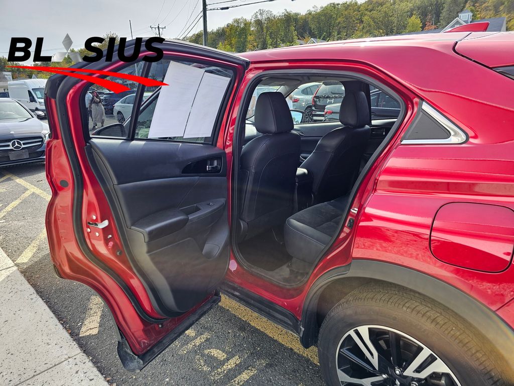 2024 Mitsubishi Eclipse Cross SE photo 10