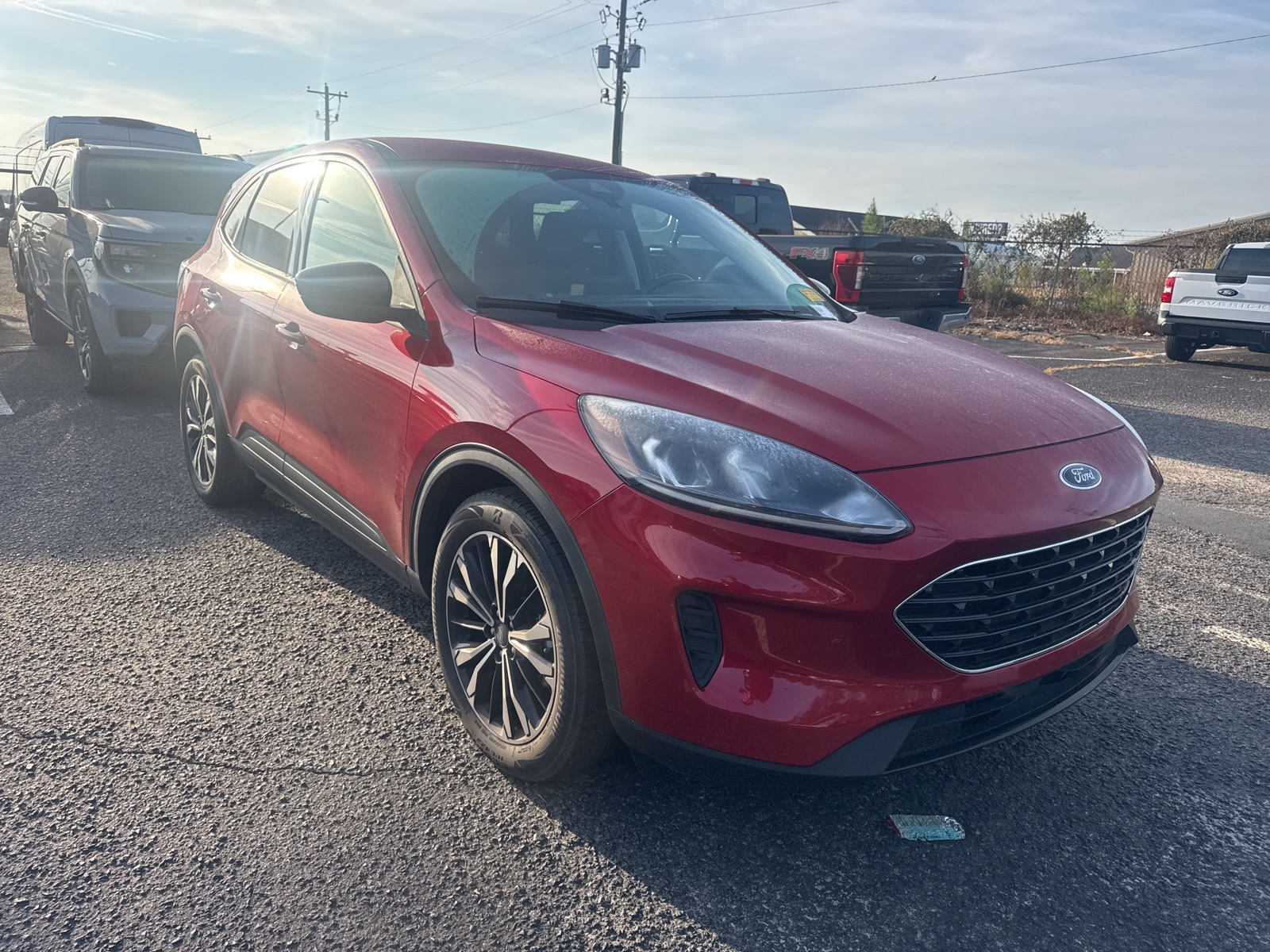 2021 Ford Escape SE's photo