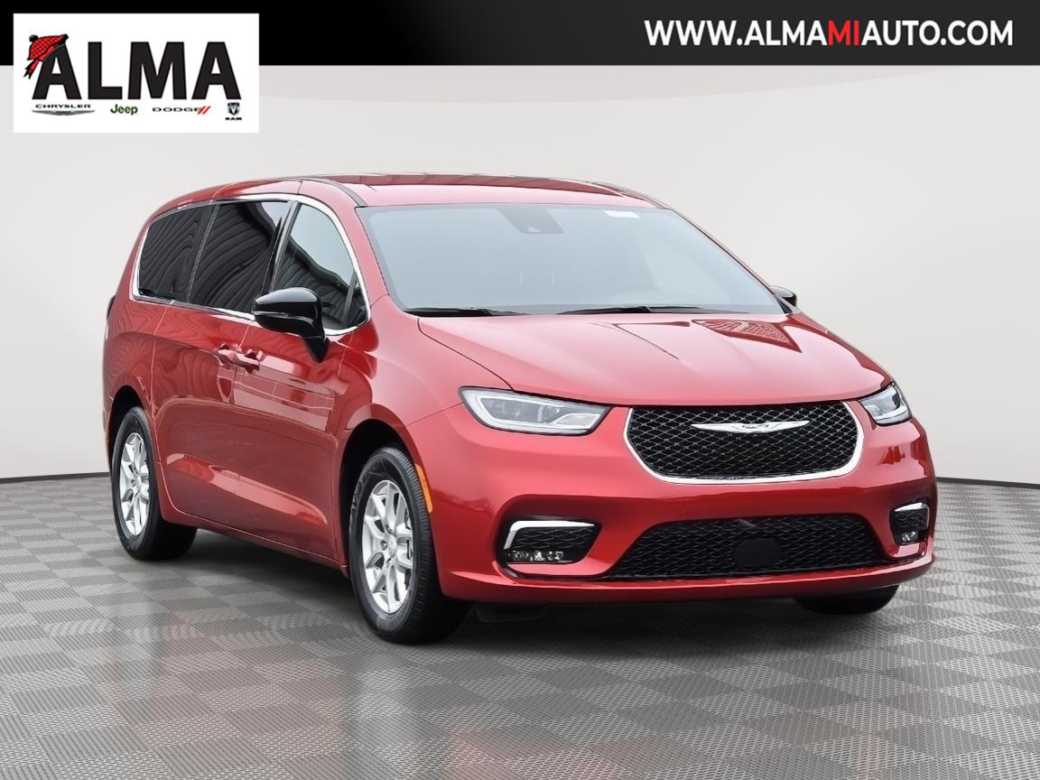 2026 Chrysler Pacifica Select's photo