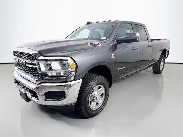 2022 Ram 3500 Tradesman photo 3