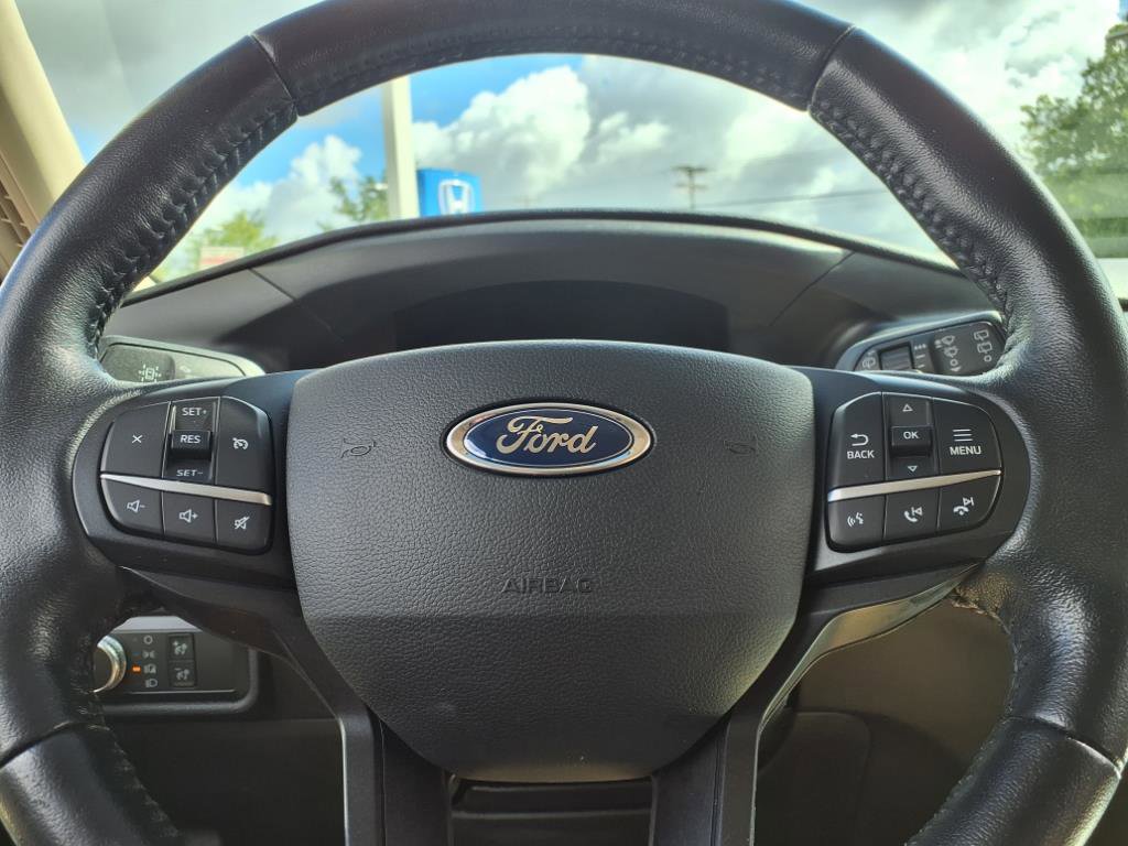 2020 Ford Explorer XLT Sport photo 22