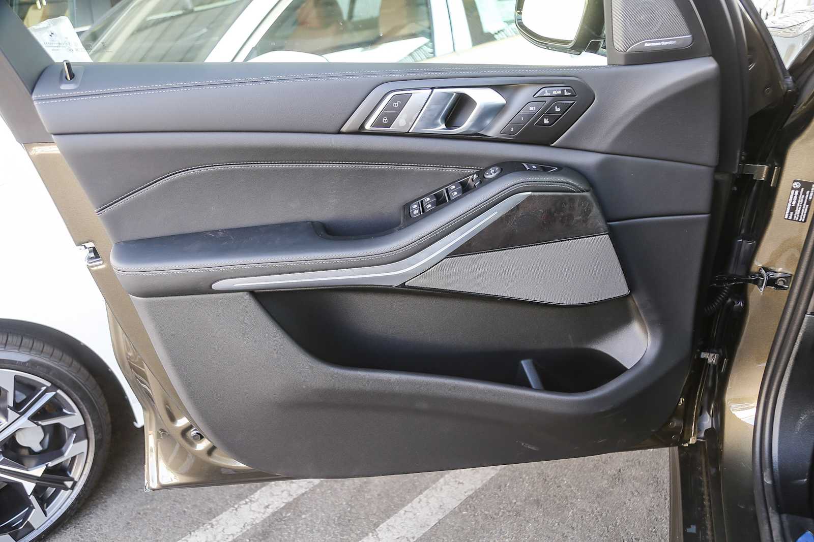 2026 Bmw X7 ALPINA XB7 photo 16