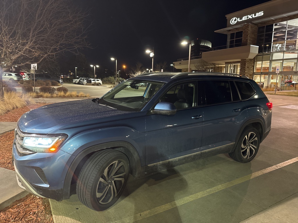 2021 Volkswagen Atlas SEL Premium's photo