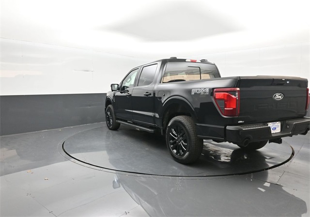 2025 Ford F-150 XLT photo 2