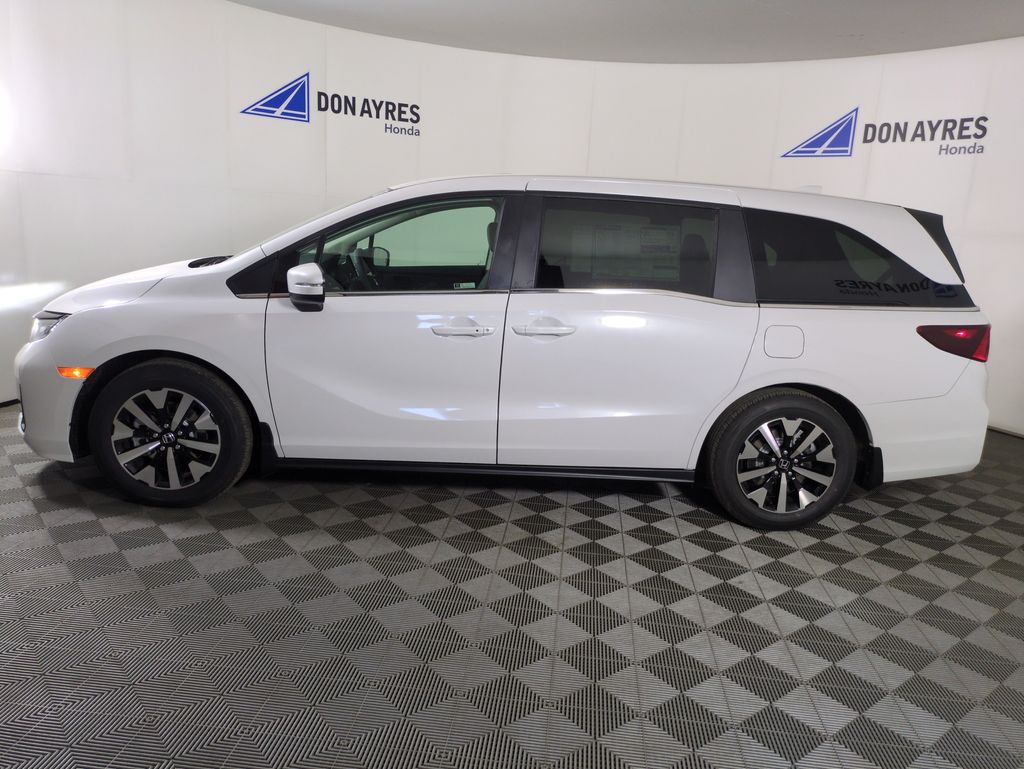 2026 Honda Odyssey EX-L photo 2
