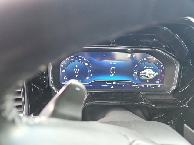 2023 Chevrolet Silverado 1500 photo 3