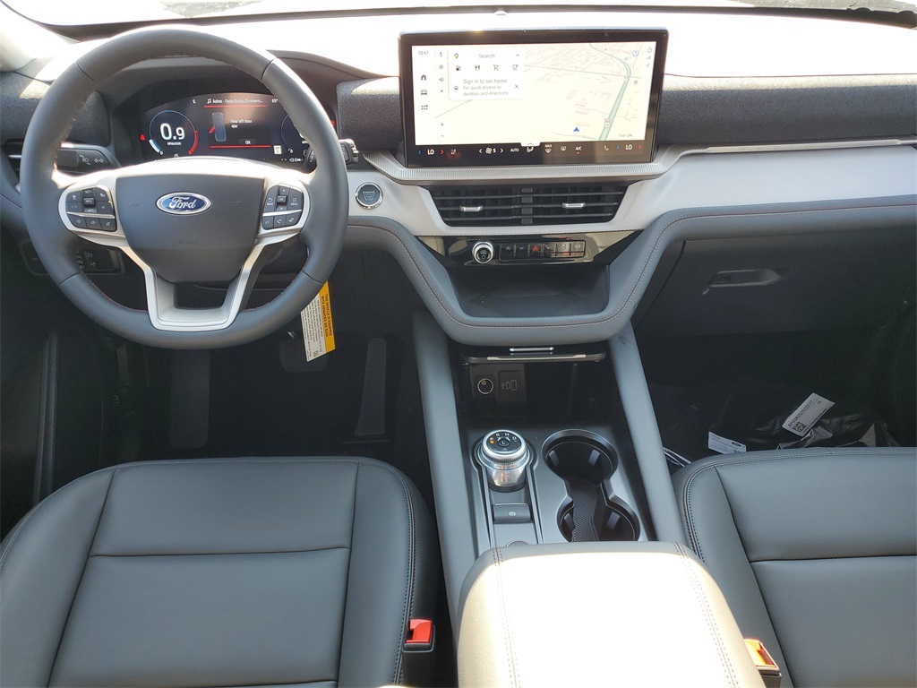 2025 Ford Explorer photo 22