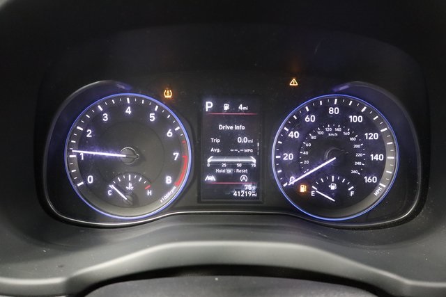 2022 Hyundai Kona SEL photo 2
