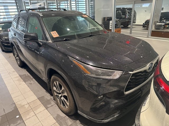 2021 Toyota Highlander Hybrid XLE photo 4
