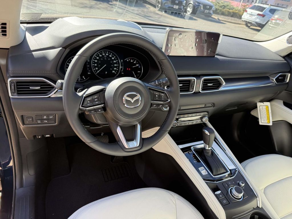 2025 Mazda CX-5 2.5 Premium Plus photo 2