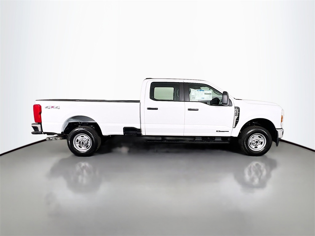 2026 Ford F-350 photo 18
