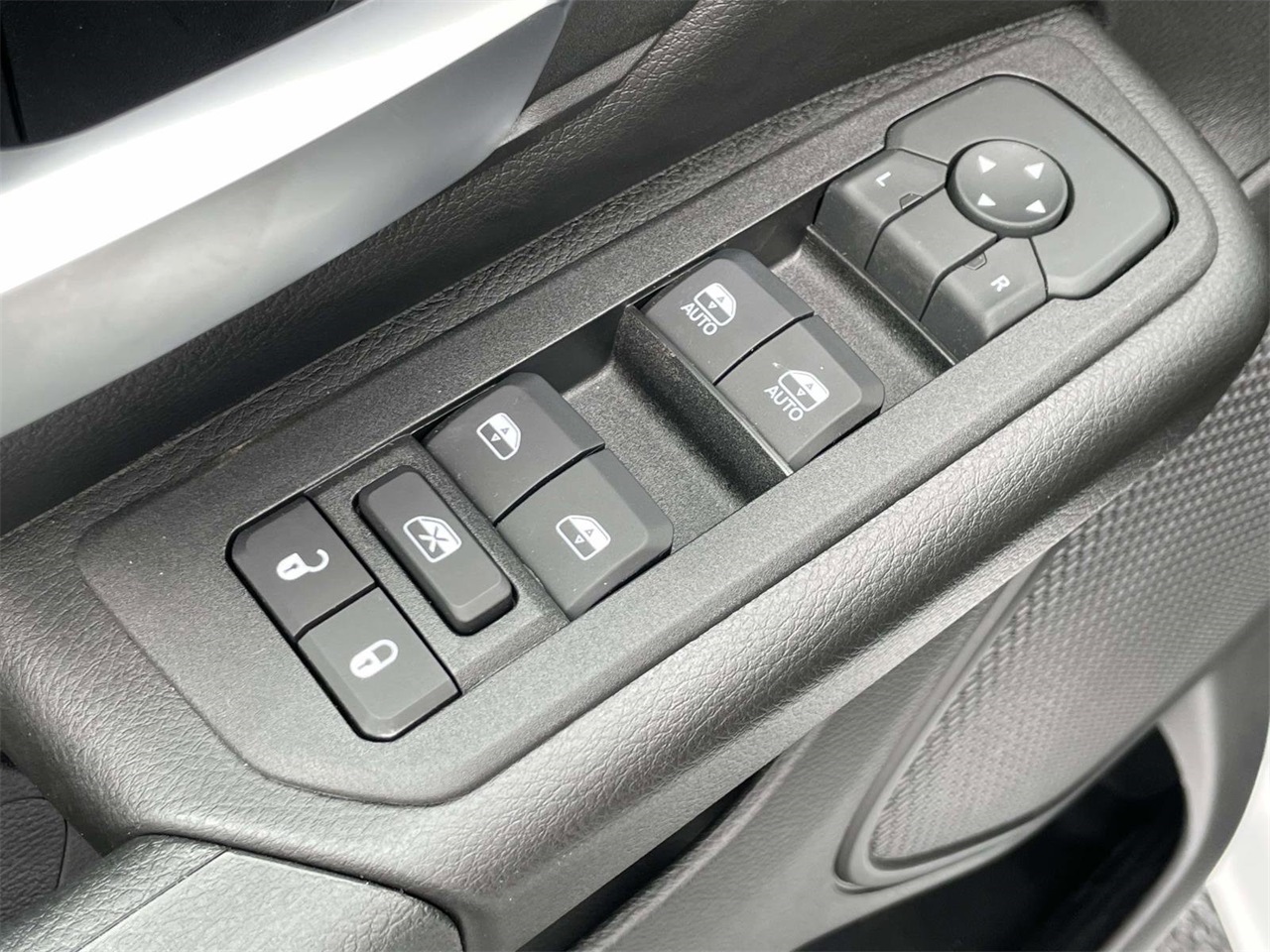 2025 Ram 1500 Tradesman photo 24
