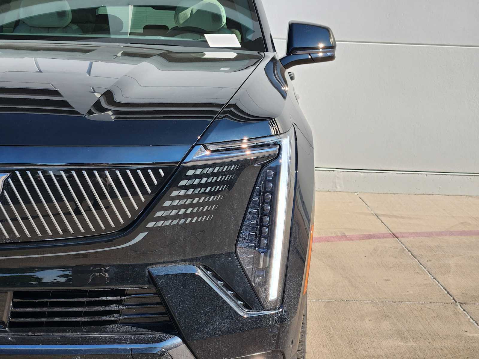 2025 Cadillac Escalade IQ Sport photo 4