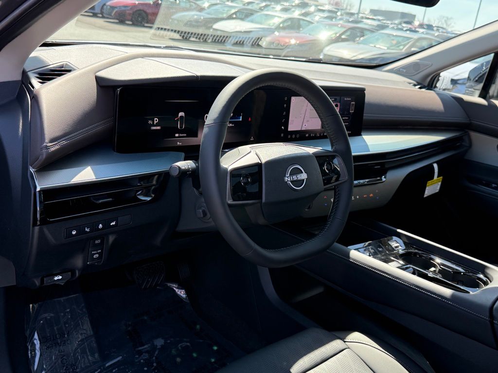 2025 Nissan Murano Platinum photo 2