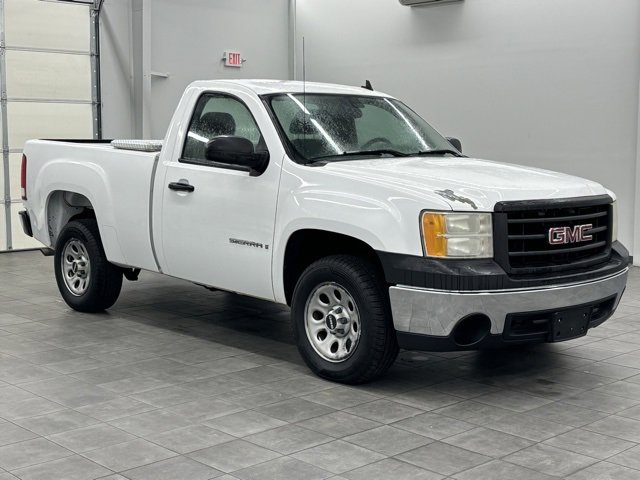2007 GMC Sierra Work Truck's photo