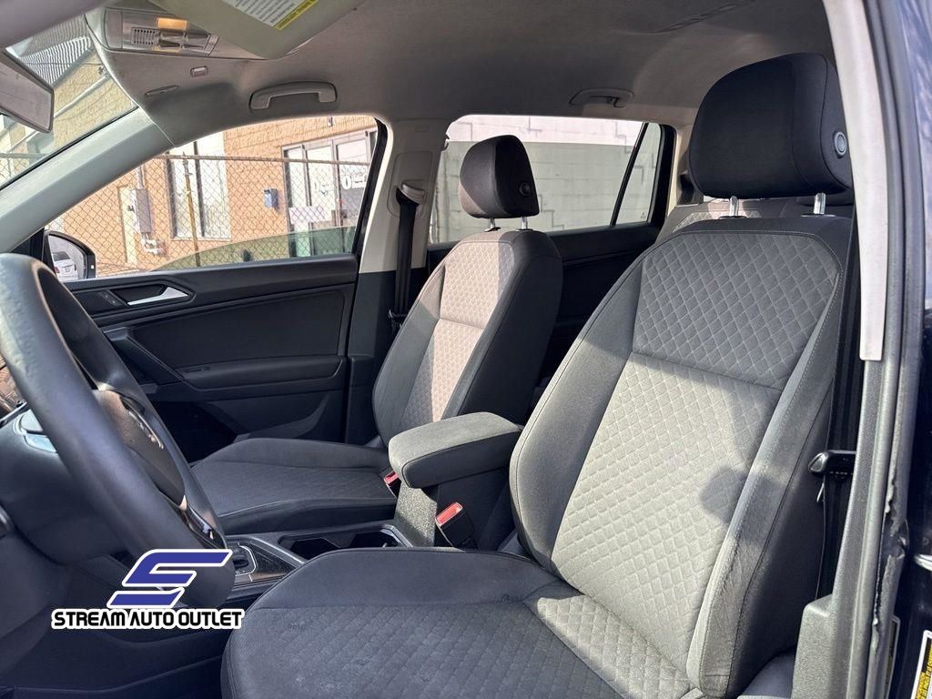 2019 Volkswagen Tiguan S photo 13