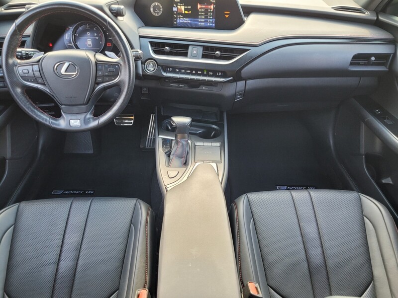 2021 Lexus UX 200 F SPORT photo 11