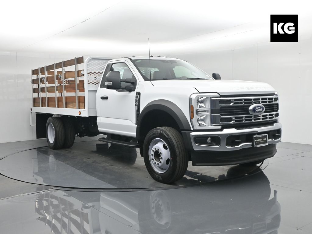 2024 Ford F-600 Super Duty Chassis Cab XL's photo