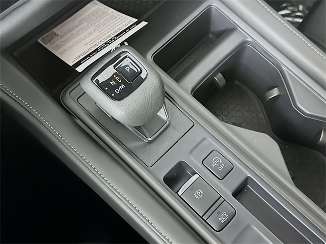 2025 Nissan Pathfinder S photo 15