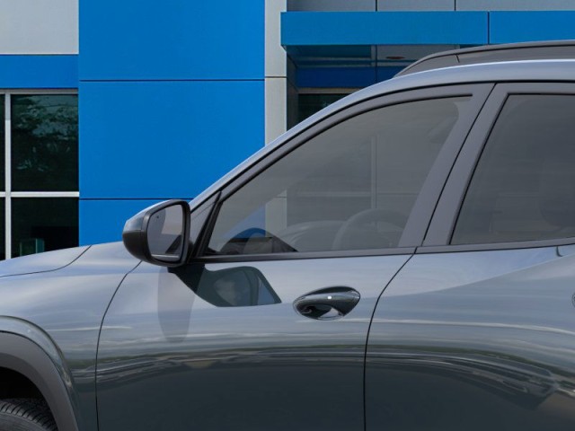 2026 Chevrolet Trax LT photo 4