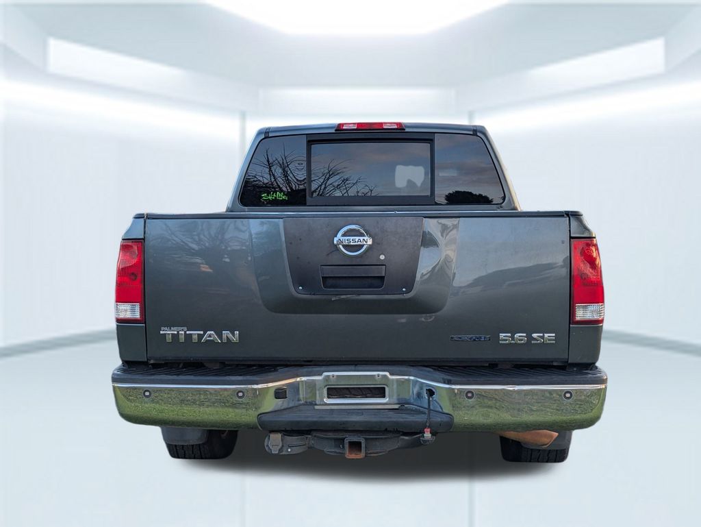2008 Nissan Titan SE photo 3