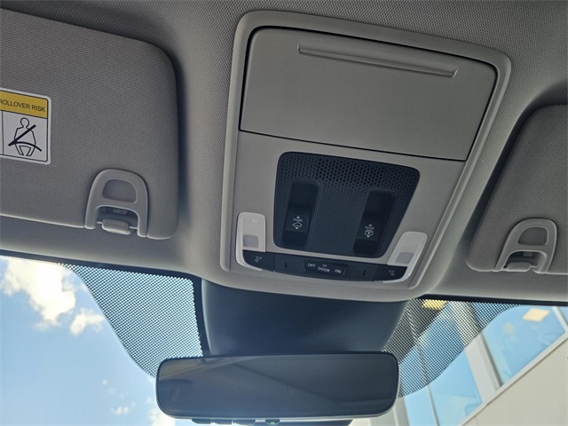 2025 Honda Pilot Touring photo 27