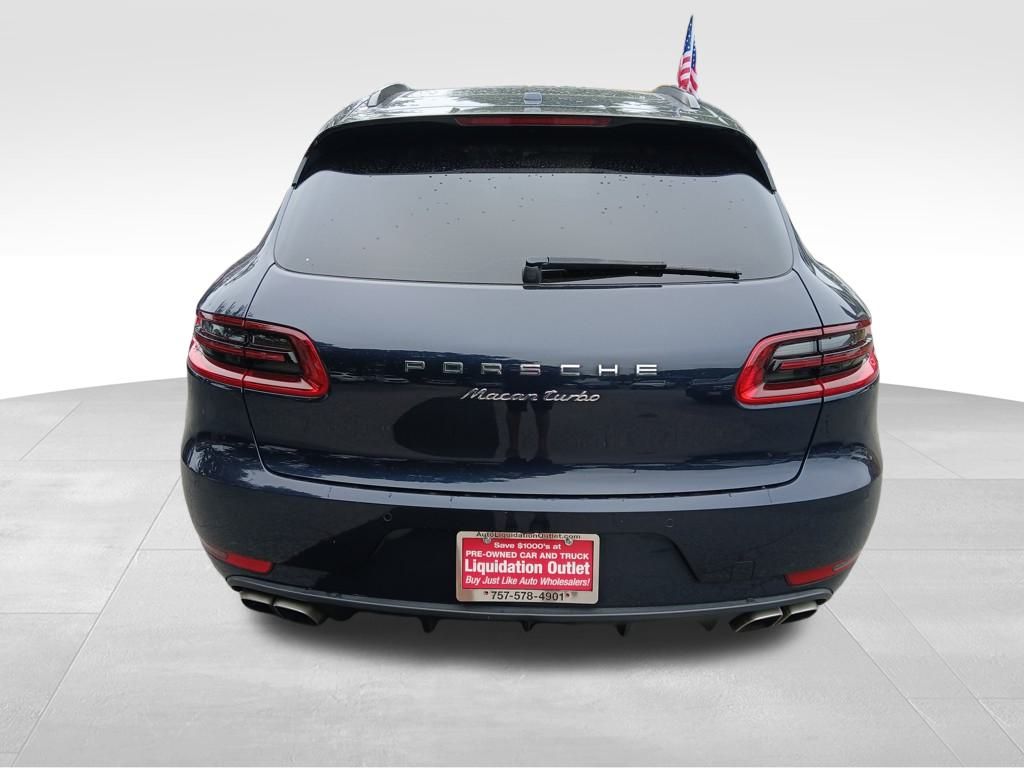 2017 Porsche Macan Turbo photo 4